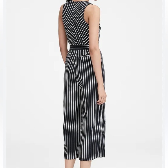 Banana Republic Wide-Leg Cropped Jumpsuit Size 0 - Picture 1 of 7